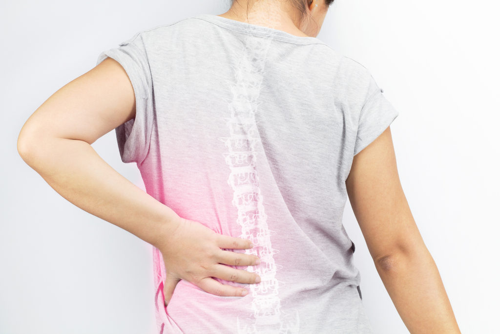 spine-bones-injury-612226550_5184x3456-1-1024×683